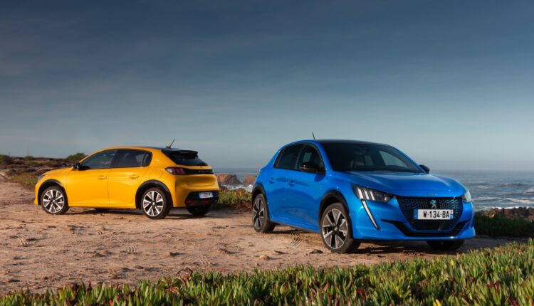 Peugeot 208 - Yellow Faro ir Blue Vertigo spalvos