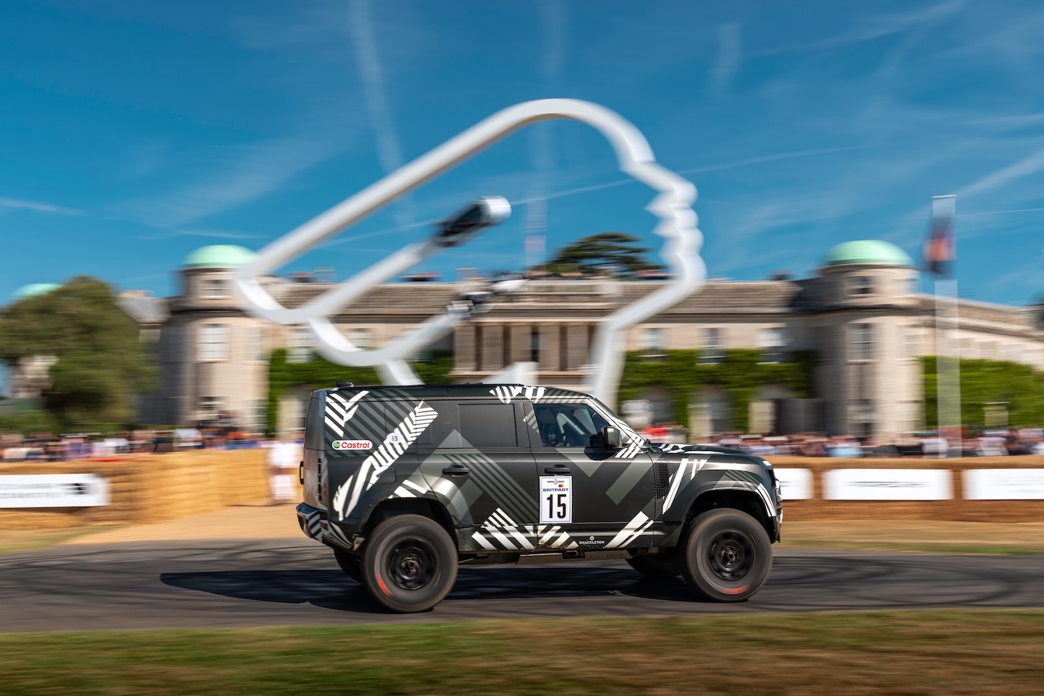 Defender Dakar D7X-R debiutas Gudvude